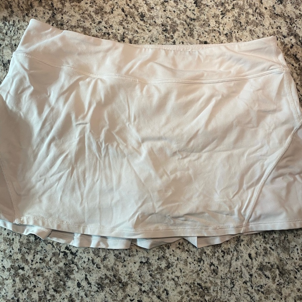 White lululemon tennis skirt